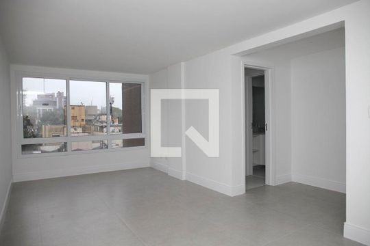 Apartamento à venda com 2 quartos, 83m² em São João, Porto Alegre