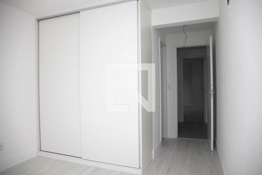 Quarto 1 Suíte de apartamento à venda com 2 quartos, 83m² em São João, Porto Alegre