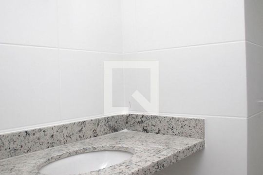 Banheiro Quarto Suíte de apartamento à venda com 1 quarto, 83m² em São João, Porto Alegre
