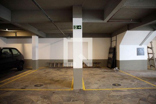 Box Estacionamento de apartamento à venda com 2 quartos, 83m² em São João, Porto Alegre
