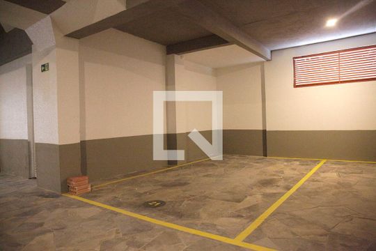 Box Estacionamento de apartamento à venda com 1 quarto, 53m² em São João, Porto Alegre