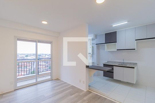 Apartamento para alugar com 3 quartos, 66m² em Jardim das Belezas, Carapicuíba