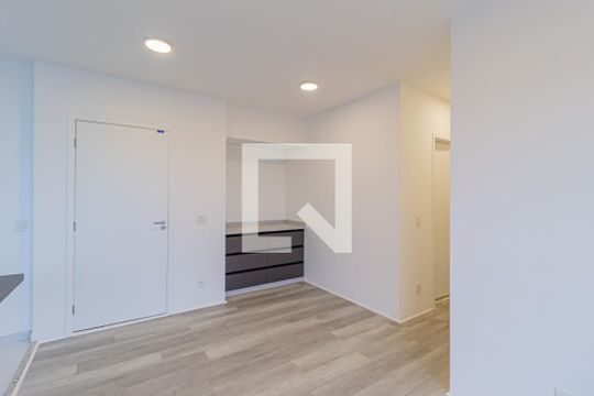 Sala de apartamento para alugar com 3 quartos, 66m² em Jardim das Belezas, Carapicuíba