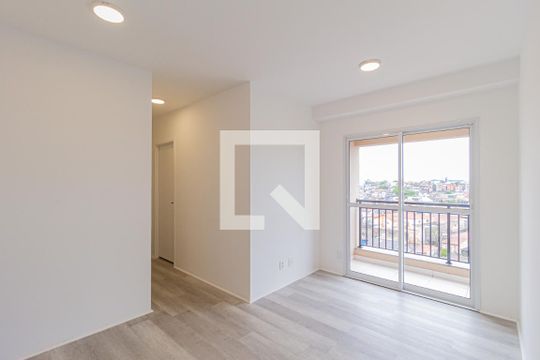 Sala de casa de condomínio para alugar com 3 quartos, 66m² em Jardim das Belezas, Carapicuíba