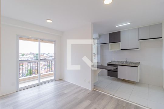 Casa de Condomínio para alugar com 3 quartos, 66m² em Jardim das Belezas, Carapicuíba