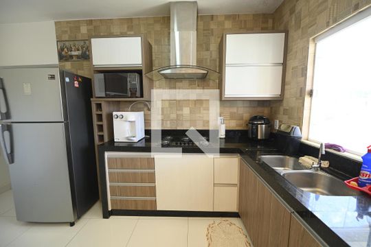 Cozinha de casa para alugar com 3 quartos, 210m² em Conjunto Cruzeiro do Sul, Aparecida de Goiânia