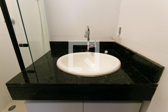 Banheiro de apartamento para alugar com 2 quartos, 40m² em Tatuapé, São Paulo