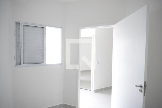 Quarto 1 de apartamento à venda com 2 quartos, 33m² em Vila Monumento, São Paulo