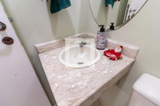Banheiro Social de apartamento à venda com 3 quartos, 105m² em Santa Teresinha, São Paulo