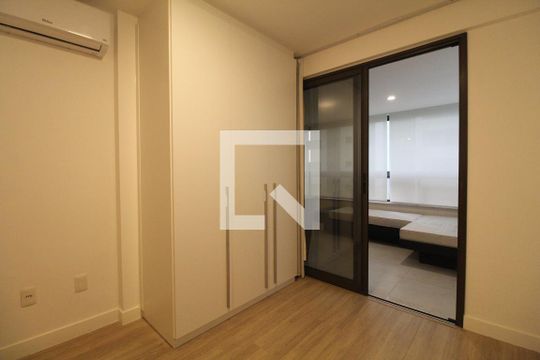 Quarto 2 de apartamento para alugar com 3 quartos, 134m² em Barra da Tijuca, Rio de Janeiro