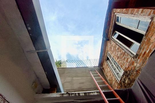 Área serviço vista de casa para alugar com 2 quartos, 600m² em Gávea, Rio de Janeiro