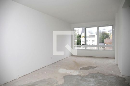 Sala de apartamento à venda com 2 quartos, 83m² em São João, Porto Alegre