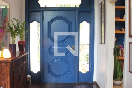 Hall social de casa para alugar com 6 quartos, 560m² em Vila Tramontano, São Paulo
