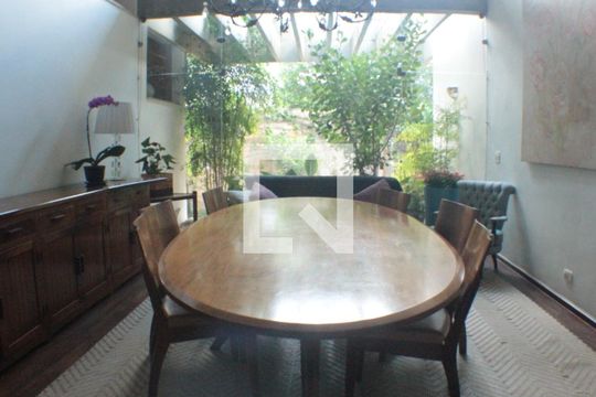 Sala de Jantar de casa para alugar com 6 quartos, 560m² em Vila Tramontano, São Paulo
