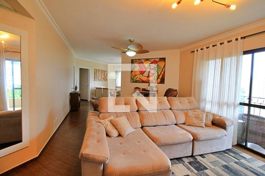 Sala de apartamento à venda com 4 quartos, 152m² em Jardim Monte Kemel, São Paulo