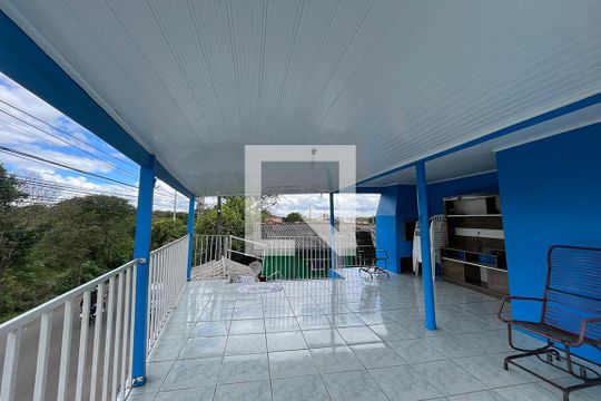 Área externa de casa para alugar com 4 quartos, 120m² em Santo Afonso, Novo Hamburgo