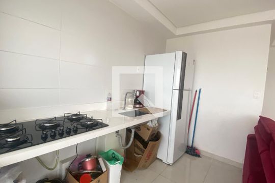 Cozinha de apartamento para alugar com 2 quartos, 59m² em Alphaville Empresarial, Barueri