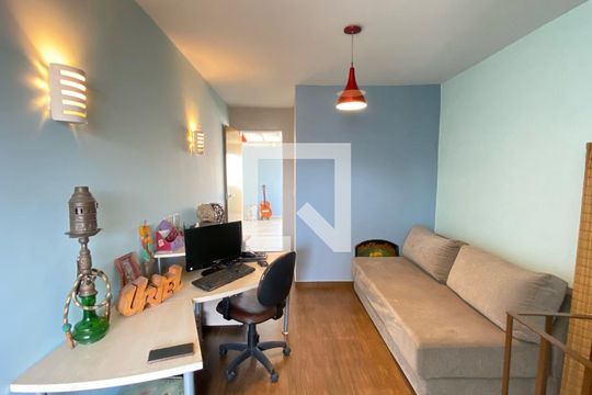 Sala 2 de apartamento à venda com 3 quartos, 210m² em Vila Bertioga, São Paulo
