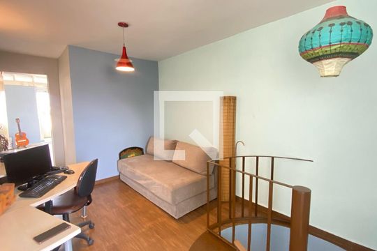 Sala 2 de apartamento à venda com 3 quartos, 210m² em Vila Bertioga, São Paulo