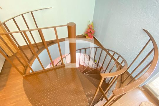 Sala 2 de apartamento à venda com 3 quartos, 210m² em Vila Bertioga, São Paulo