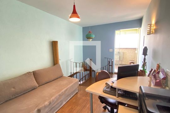 Sala 2 de apartamento à venda com 3 quartos, 210m² em Vila Bertioga, São Paulo