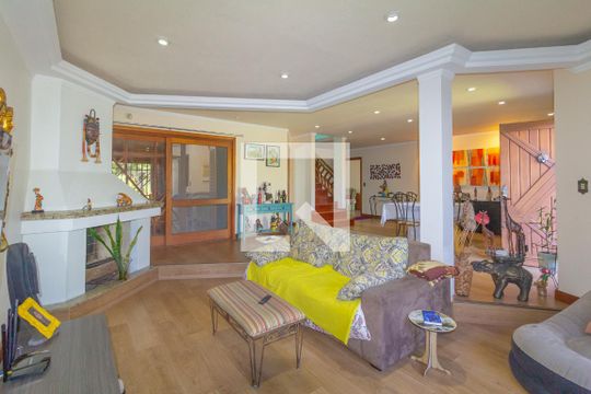 Sala de casa para alugar com 4 quartos, 310m² em Nossa Senhora das Gracas, Canoas