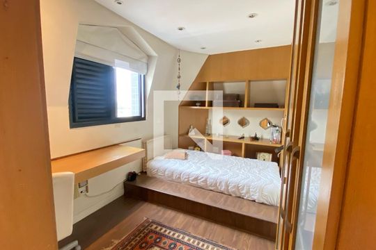 Suíte 1 de apartamento à venda com 3 quartos, 196m² em Vila Regente Feijó, São Paulo