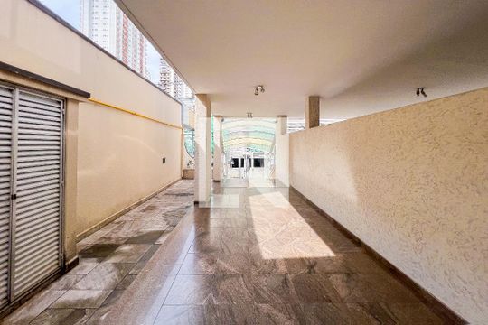 Área externa de apartamento para alugar com 1 quarto, 45m² em Moema, São Paulo