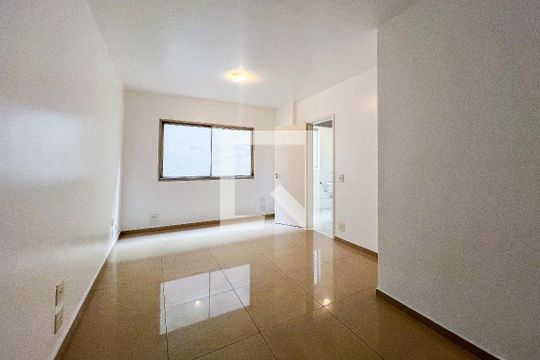 Apartamento para alugar com 1 quarto, 45m² em Moema, São Paulo