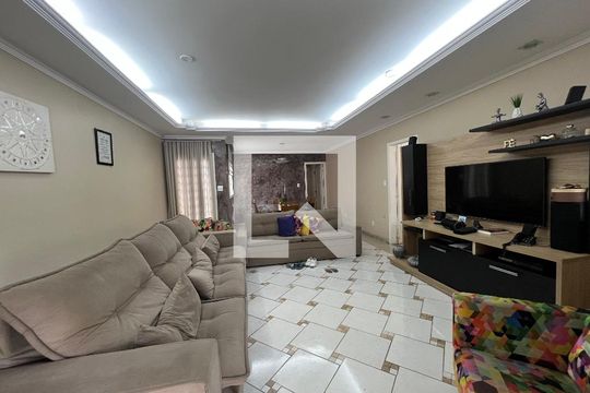 Detalhe Sala de casa à venda com 4 quartos, 200m² em Arcadia, Contagem