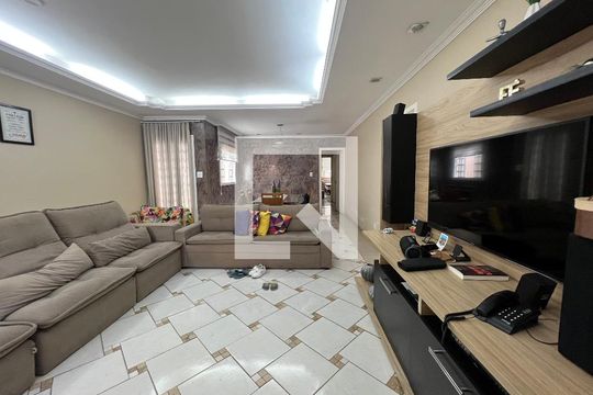 Sala de casa à venda com 4 quartos, 200m² em Arcadia, Contagem