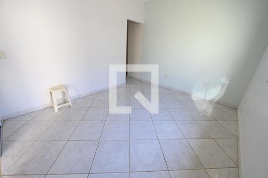 Sala de casa para alugar com 3 quartos, 370m² em Nova Brasília, Aparecida de Goiânia