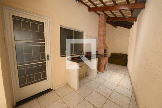 Área comum de casa para alugar com 3 quartos, 370m² em Nova Brasília, Aparecida de Goiânia