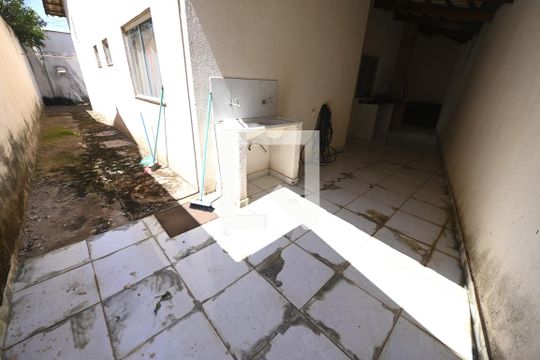 Área comum de casa para alugar com 3 quartos, 370m² em Nova Brasília, Aparecida de Goiânia