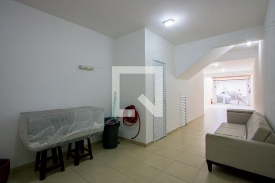 Garagem de casa à venda com 2 quartos, 143m² em Vila América, Santo André