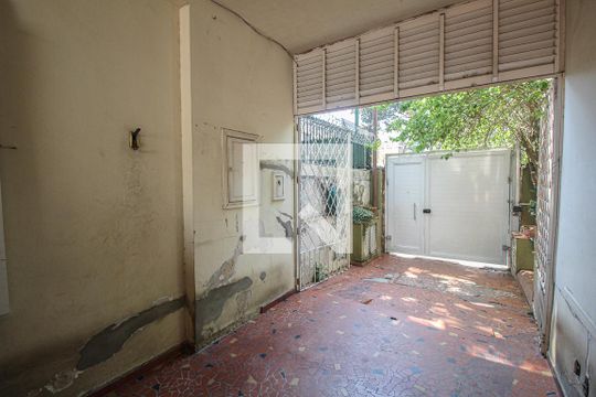 Garagem de casa para alugar com 5 quartos, 300m² em Vila Mariana, São Paulo