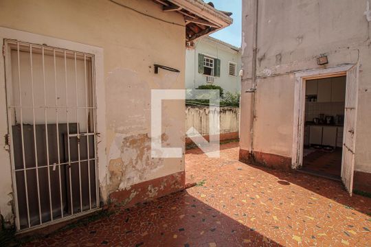 Quintal de casa para alugar com 5 quartos, 300m² em Vila Mariana, São Paulo