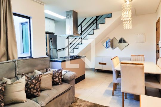 Sala de apartamento à venda com 2 quartos, 100m² em Vila Curuca, Santo André