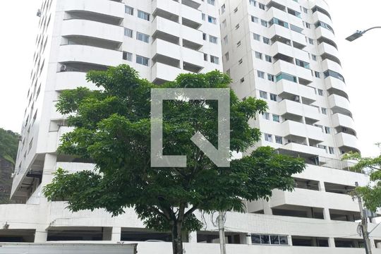Fachada do bloco de apartamento para alugar com 2 quartos, 59m² em Vila Voturuá, São Vicente