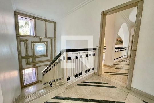 Casa para alugar com 4 quartos, 1180m² em Interlagos, São Paulo