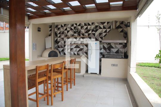 Área comum de apartamento para alugar com 2 quartos, 56m² em Jardim Roberto, Osasco