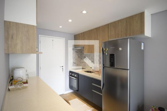 Cozinha de apartamento para alugar com 1 quarto, 33m² em Vila Mariana, São Paulo