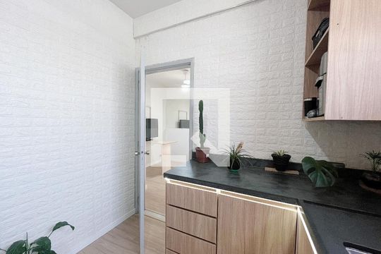 Cozinha de apartamento à venda com 1 quarto, 46m² em Vila Itapura, Campinas