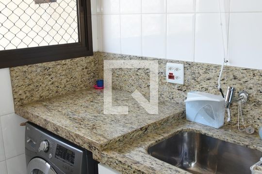 Área de Serviço de apartamento à venda com 3 quartos, 85m² em Jardim Santa Cruz (campo Grande), São Paulo