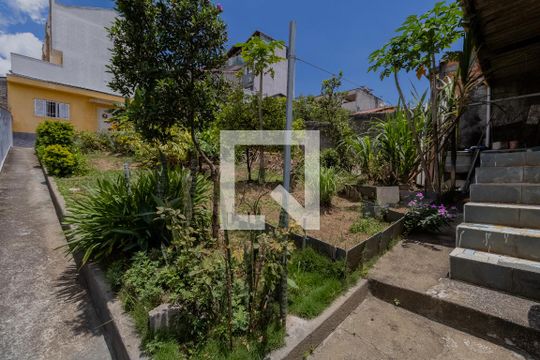 Jardim de casa à venda com 2 quartos, 500m² em Vila Ré, São Paulo