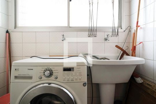 Área de Serviço de apartamento para alugar com 3 quartos, 90m² em Osvaldo Cruz, São Caetano do Sul