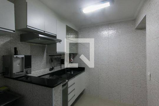 Cozinha e Área de Serviço de casa à venda com 2 quartos, 80m² em Vila Gumercindo, São Paulo