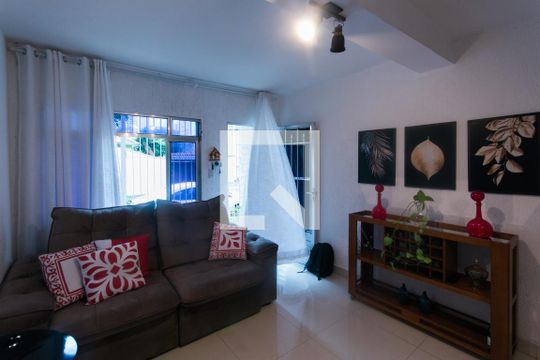 Sala de casa à venda com 2 quartos, 80m² em Vila Gumercindo, São Paulo
