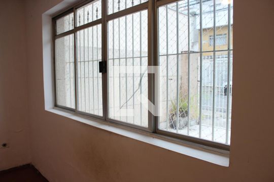 Sala de casa para alugar com 2 quartos, 150m² em Vila Ipojuca, São Paulo