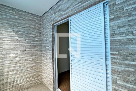 Varanda da Suíte 1 de casa para alugar com 3 quartos, 333m² em Jardim Adriana, Guarulhos